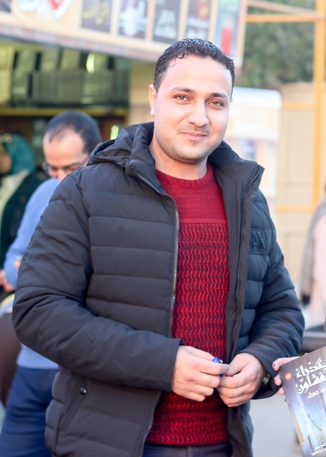 المؤلفين